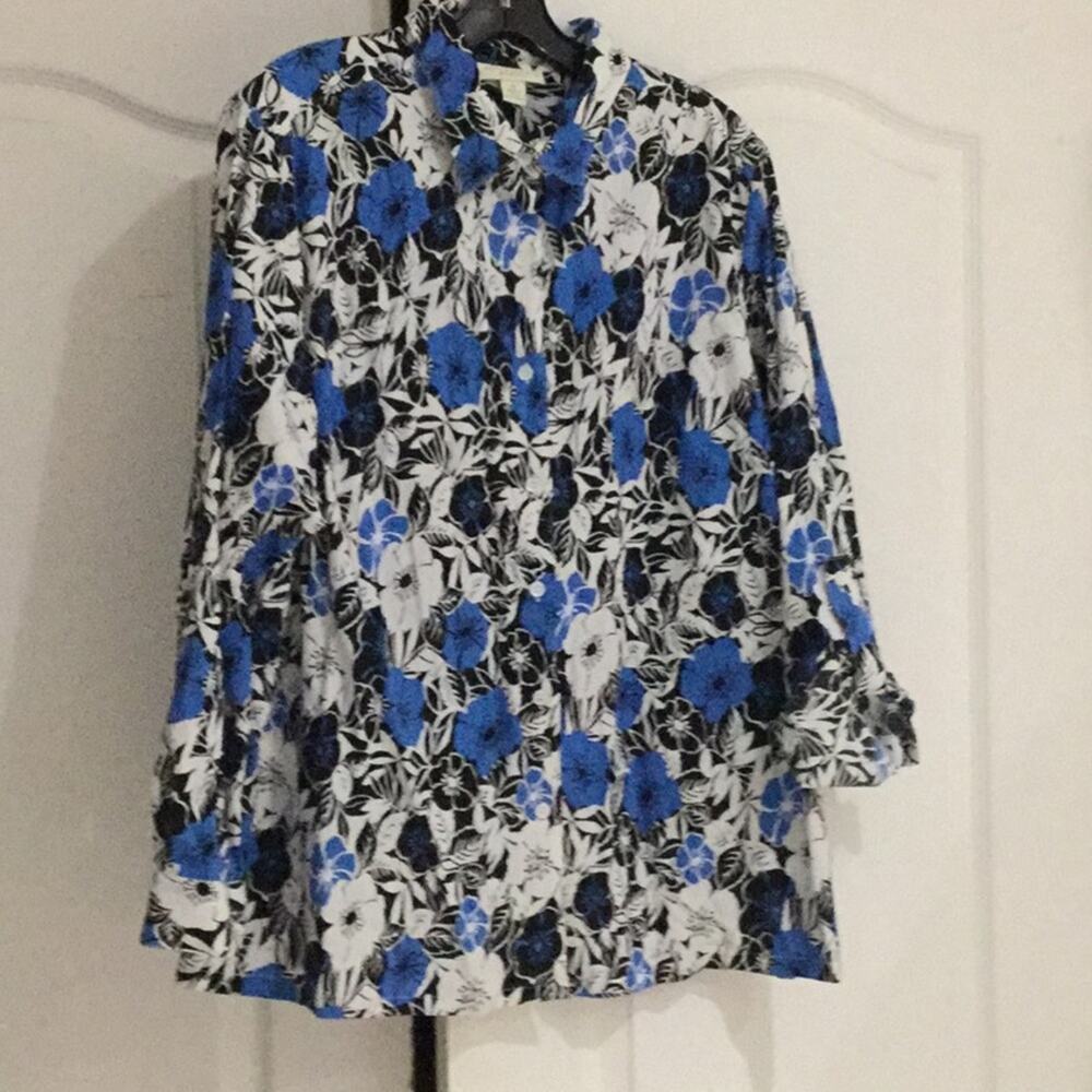 Appleseed 1x blue floral 💯cotton blouse worn once
